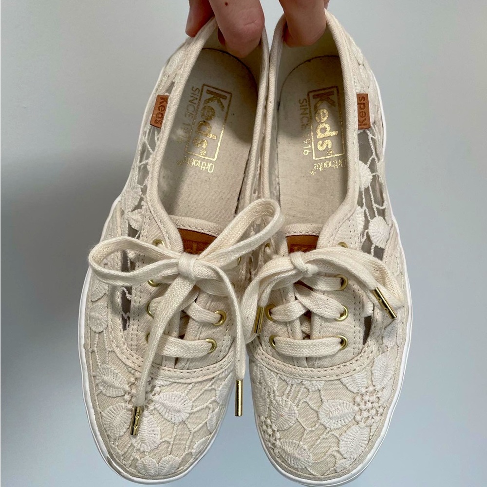 Keds Ortholite Floral Cream Crochet Lace Design platform Lace Up Sneakers
